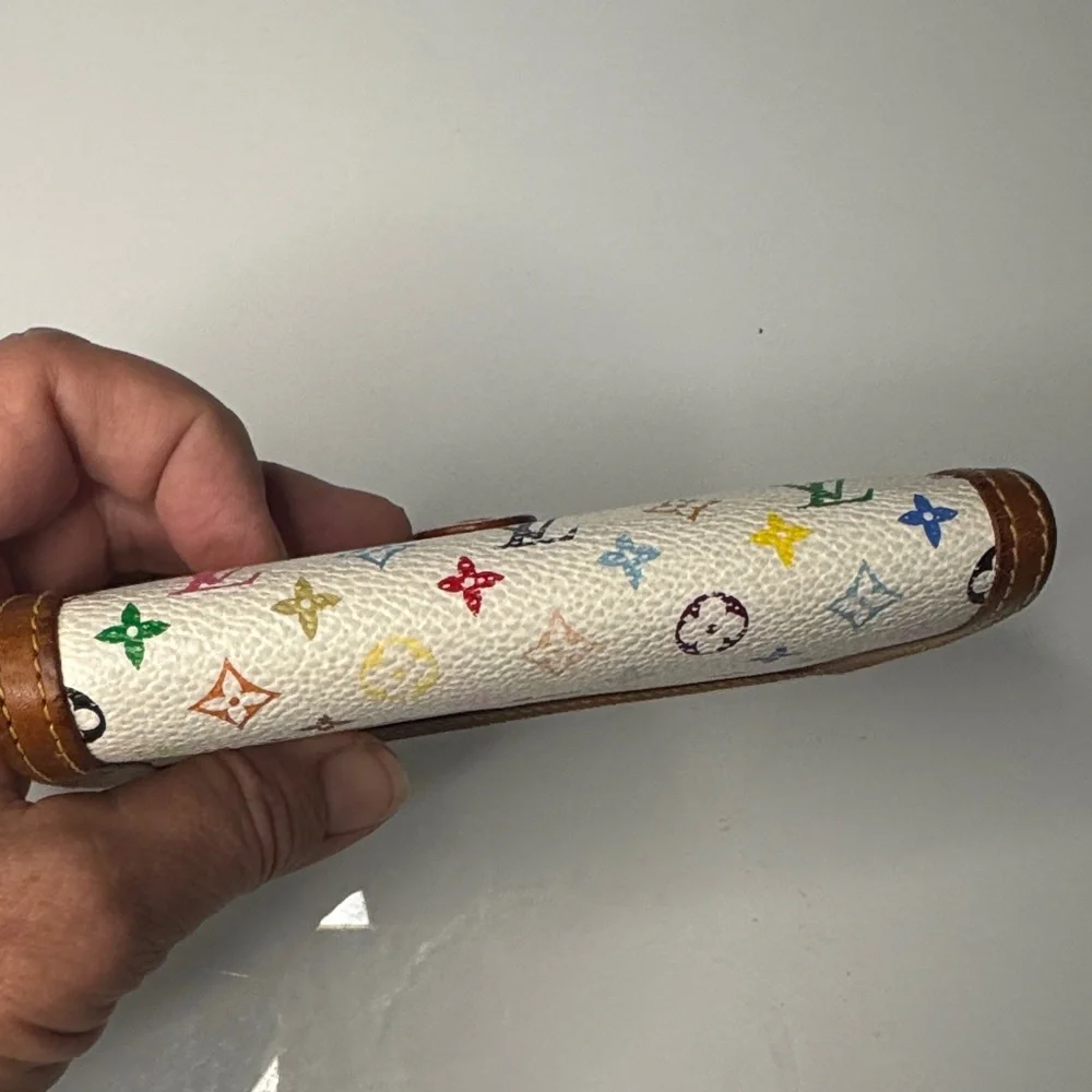 Louis Vuitton White Murakami Monogram Wallet - Picture 6 of 12
